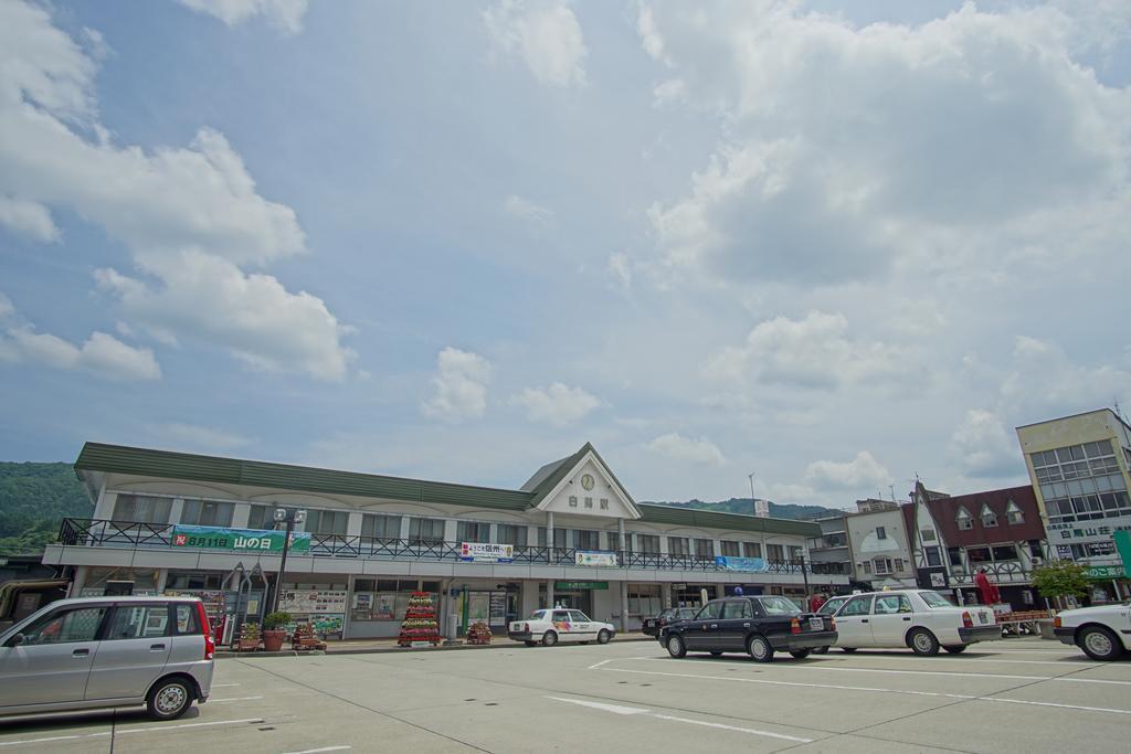 Hakuba Station Guesthouse En Ngoại thất bức ảnh