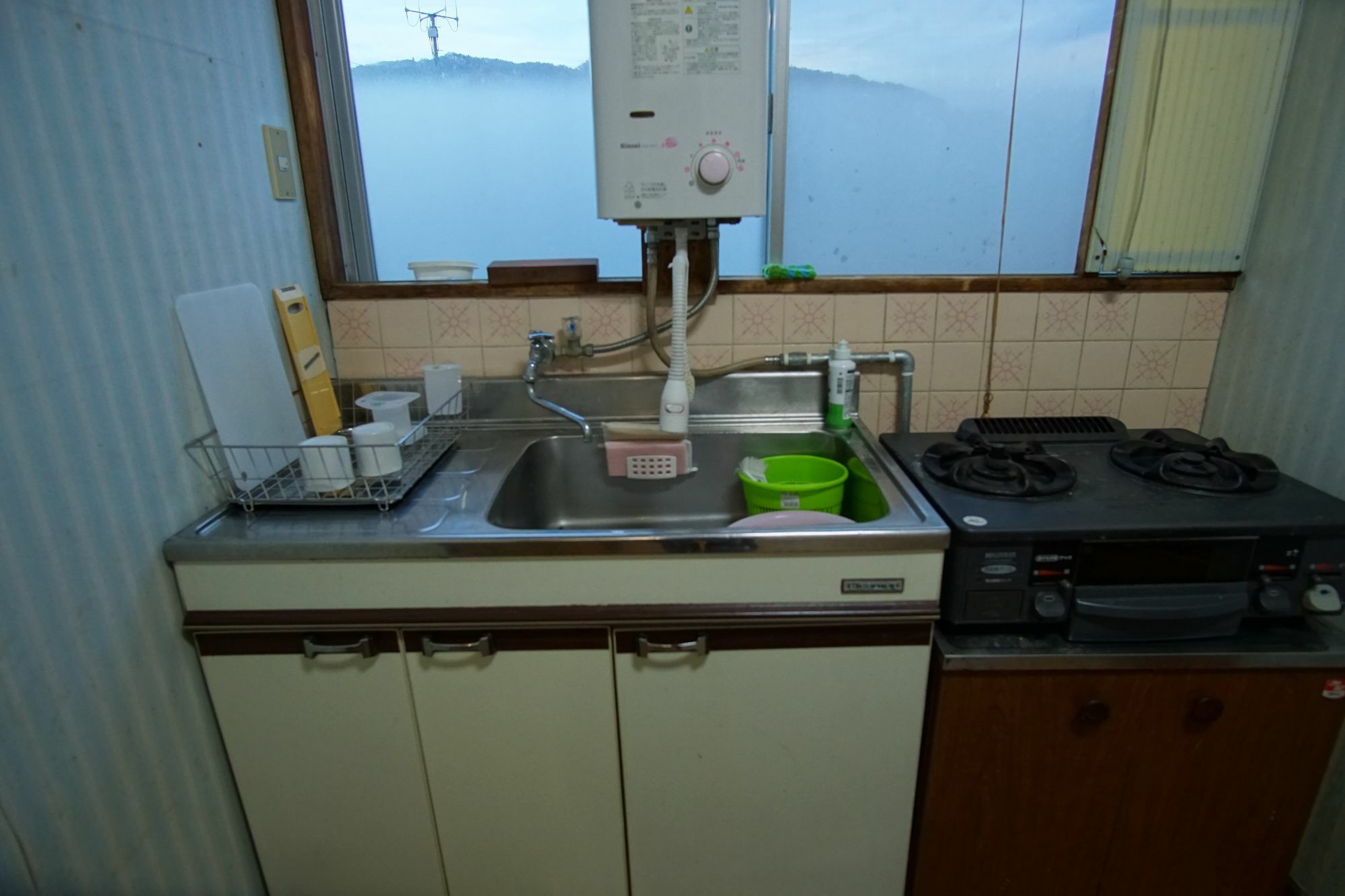 Hakuba Station Guesthouse En Ngoại thất bức ảnh